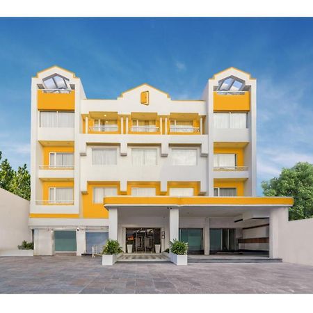 Bloom Hotel Katra Exterior foto